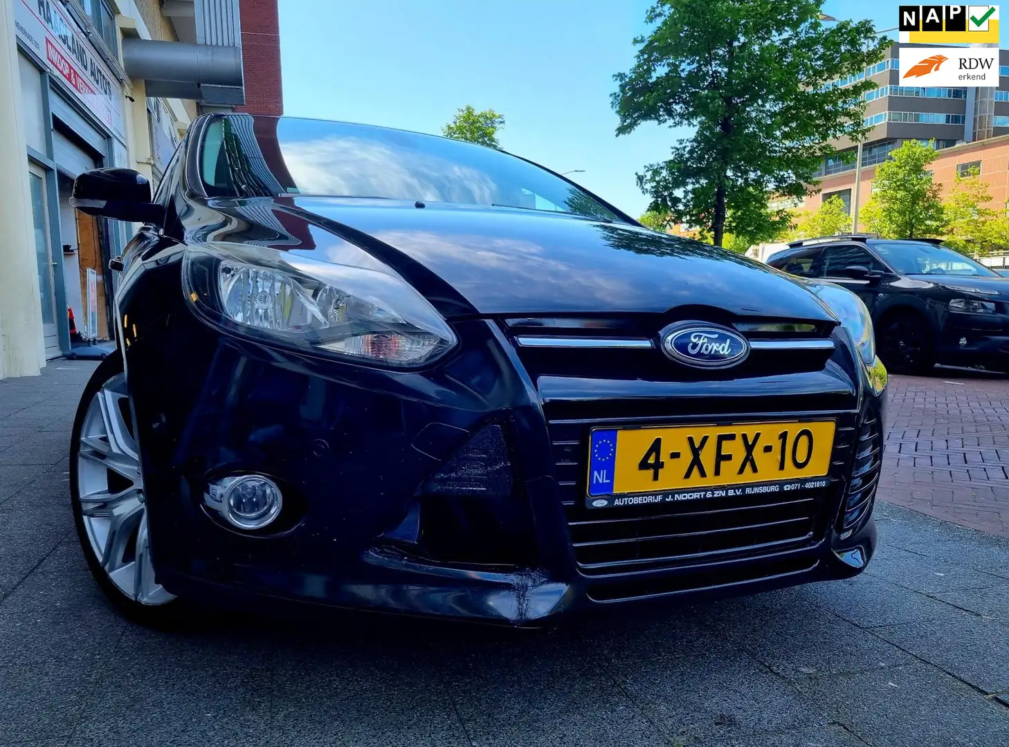 Ford Focus 1.0 EcoBoost Edition Plus Navi Pdc Keyless Noir - 1