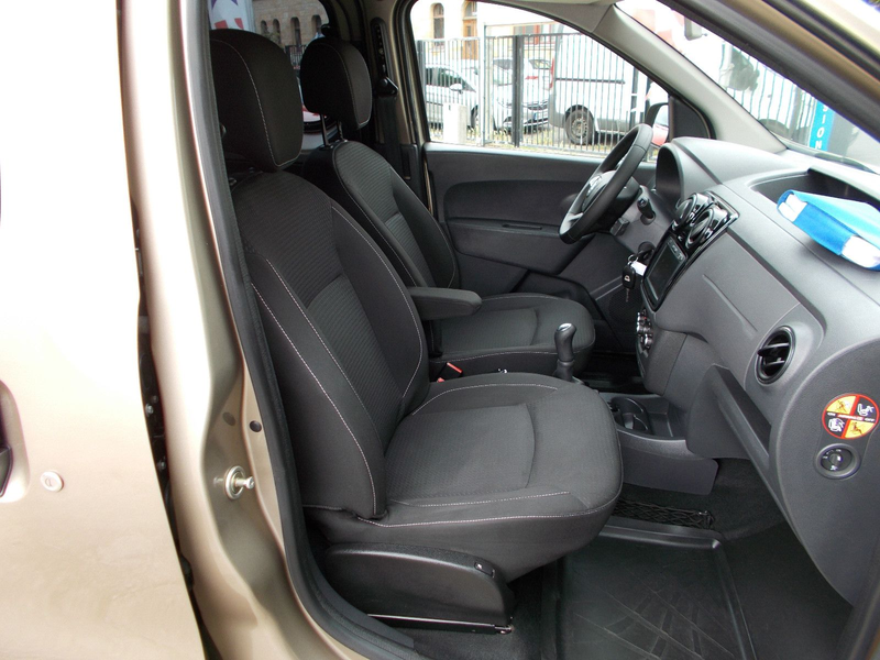 Dacia Dokker SCe *NAVI*KLIMA*SHZ*PDC*CAM*AHZV*1.Hand* — photo 14