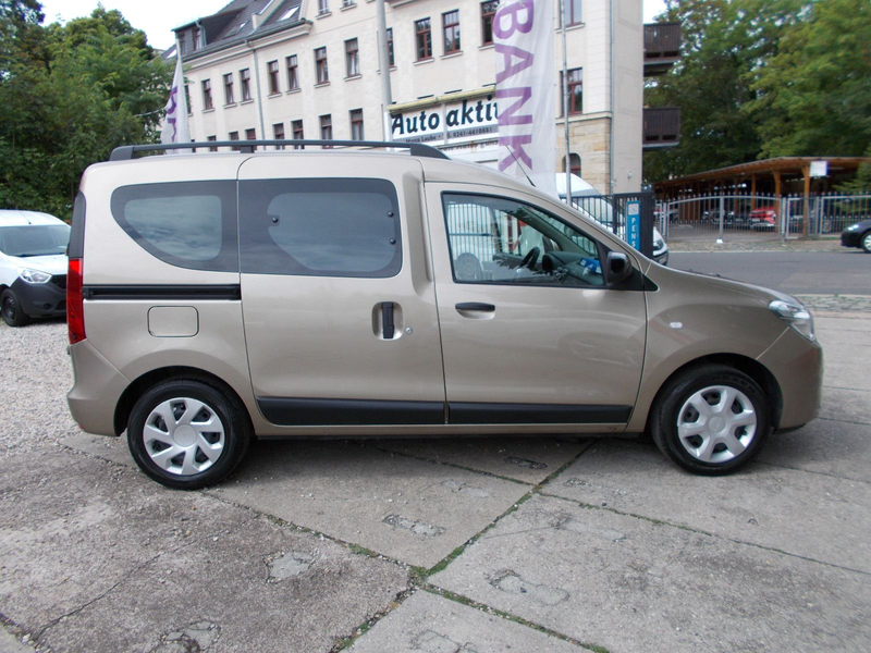 Dacia Dokker SCe *NAVI*KLIMA*SHZ*PDC*CAM*AHZV*1.Hand* — photo 3