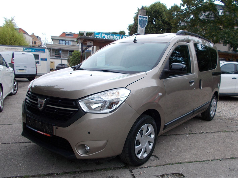 Dacia Dokker SCe *NAVI*KLIMA*SHZ*PDC*CAM*AHZV*1.Hand* — photo 2