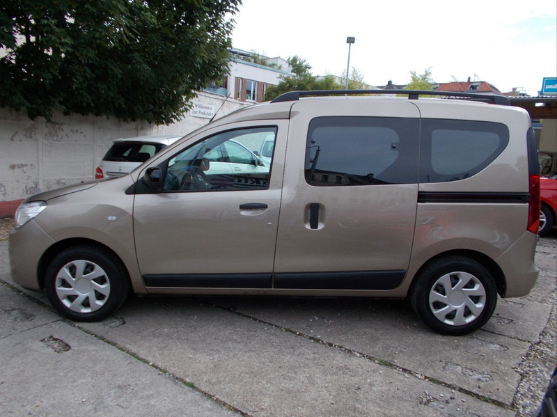 Dacia Dokker SCe *NAVI*KLIMA*SHZ*PDC*CAM*AHZV*1.Hand* — photo 4