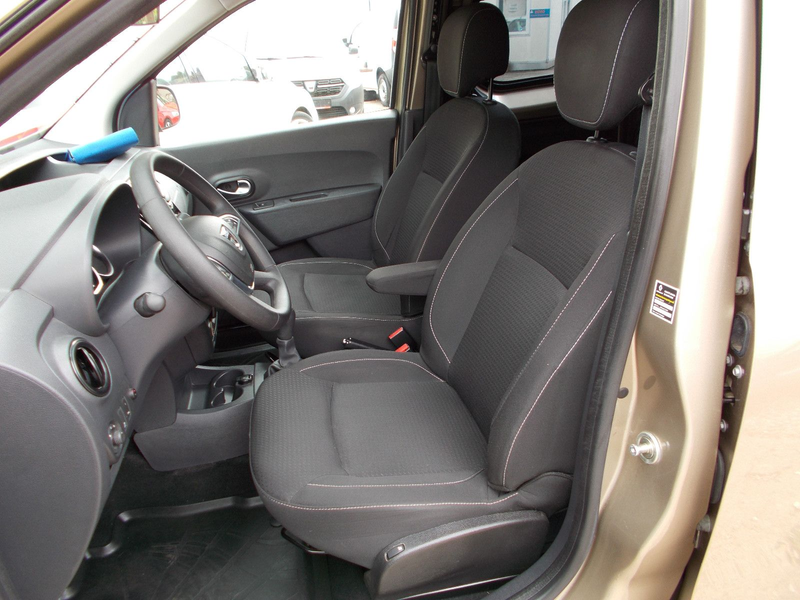 Dacia Dokker SCe *NAVI*KLIMA*SHZ*PDC*CAM*AHZV*1.Hand* — photo 12