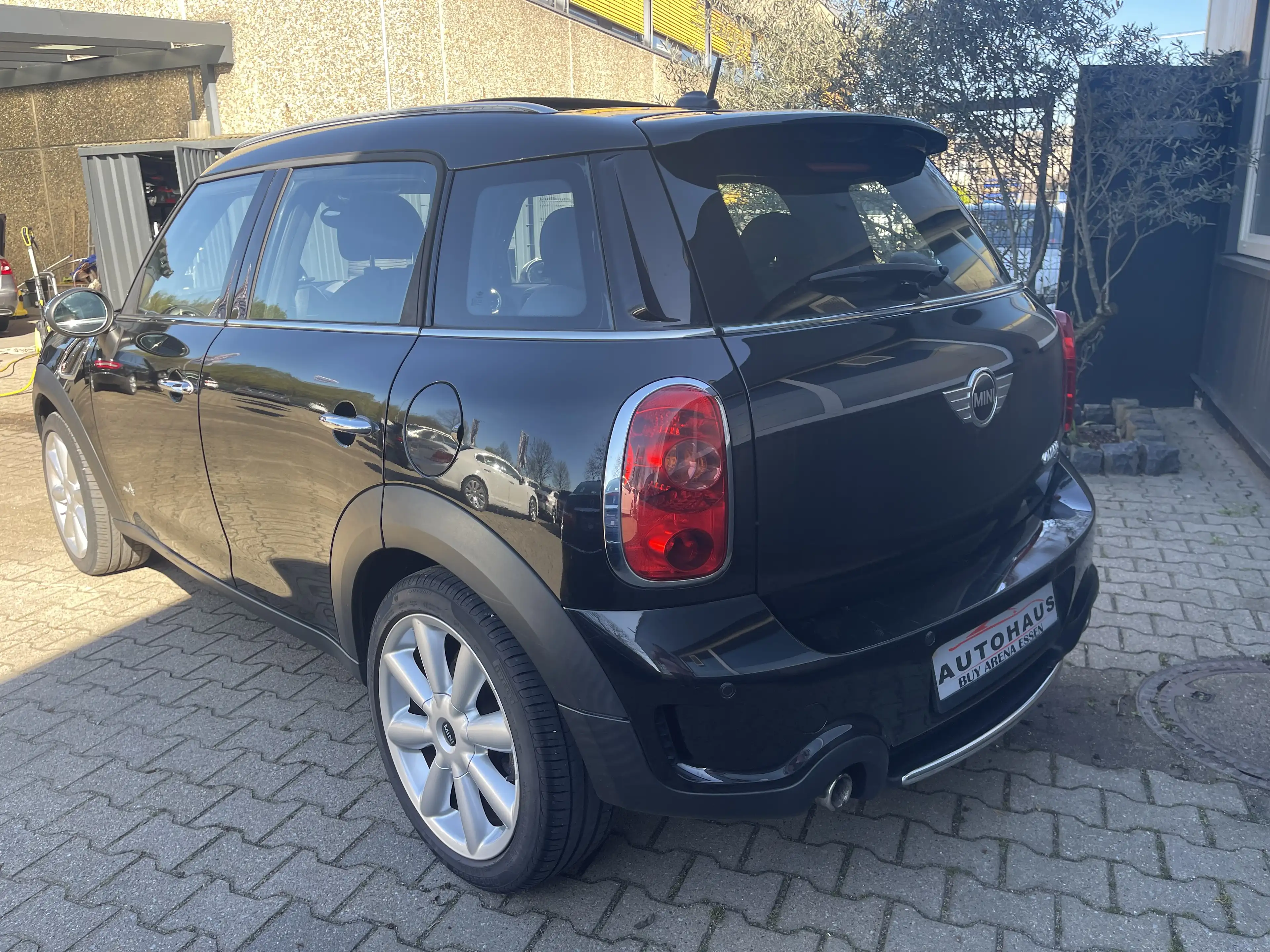 MINI Cooper S Countryman All4 Chili Panorama Navi Xenon Leder Schwarz Top — photo 2