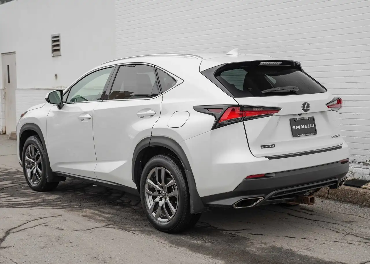 Lexus NX снимка Lexus NX
