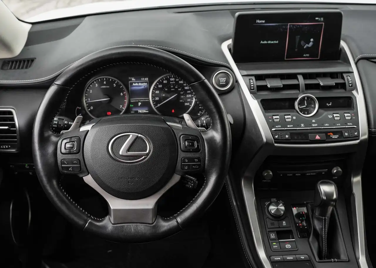 Lexus NX снимка Lexus NX