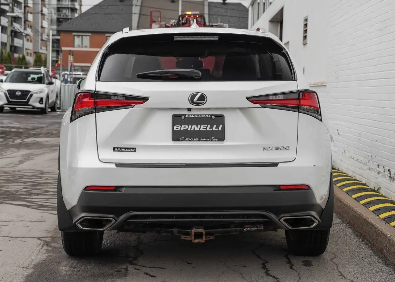Lexus NX снимка Lexus NX