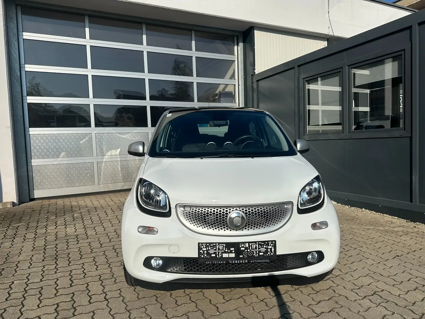 smart forFour Basis 66 kW (453.044) Weiß - 2