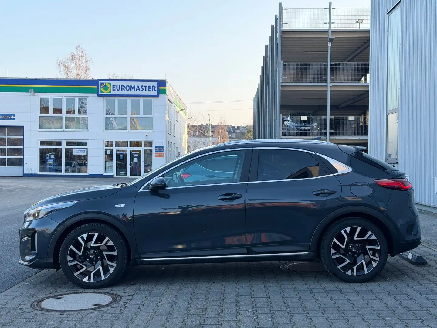 Kia XCeed 1.5 T-GDI Automatik Kamera CarPlay LED Spu Gris - 1