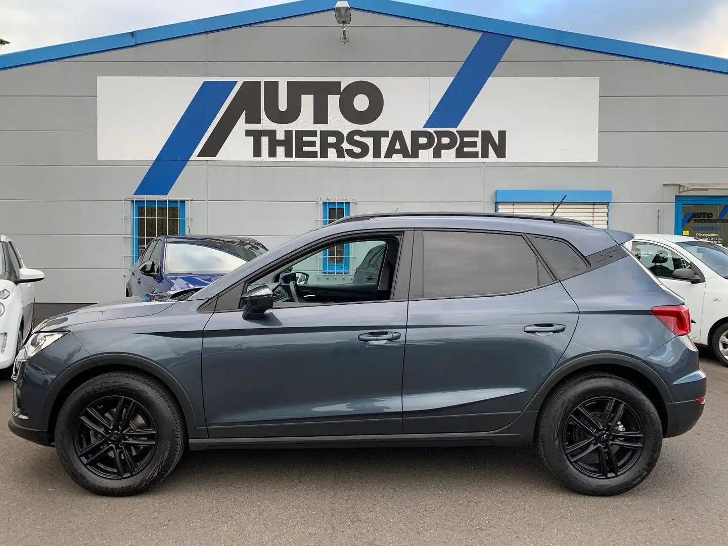 SEAT Arona Style 110PS Sitzh./PDC/16°Alu/Navi/AppCon. Grau - 2