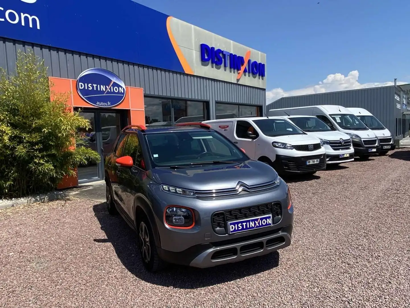 Citroen C3 Aircross 1.2 PURETECH 12V - 110 S\u0026S - BV EAT6 - SHINE Grijs - 2