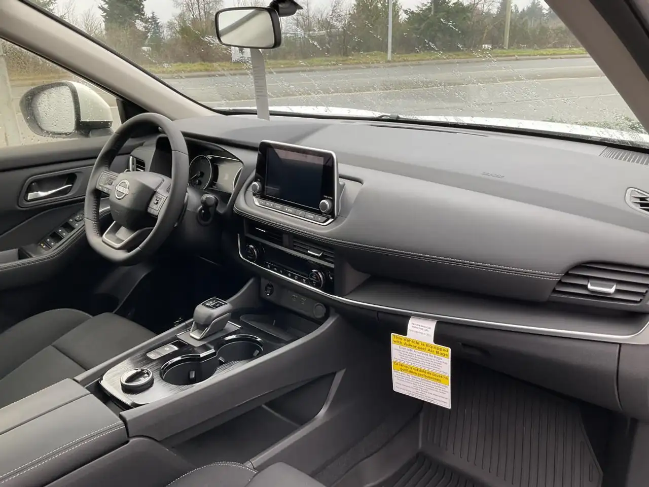 Nissan Rogue снимка Nissan Rogue