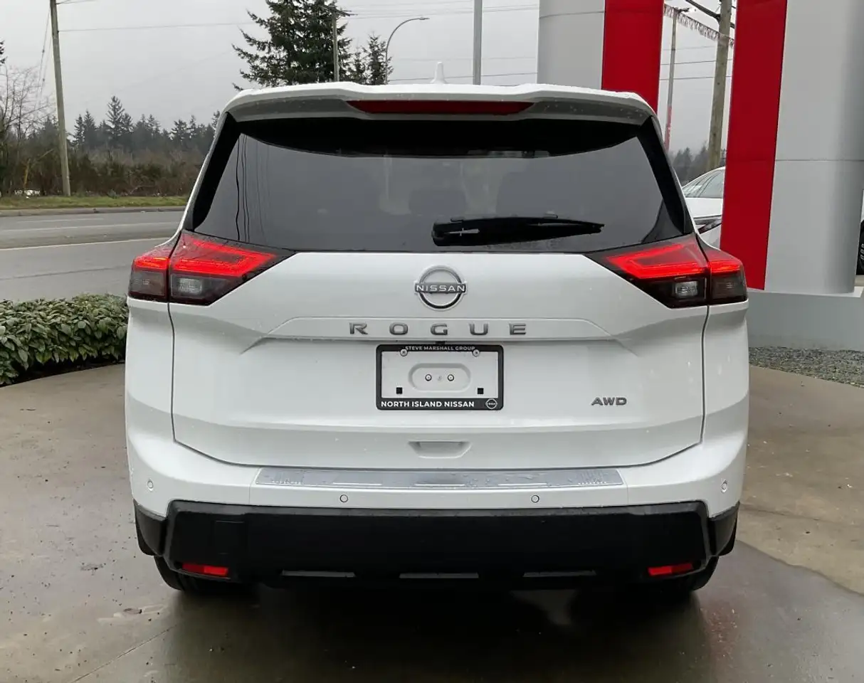 Nissan Rogue снимка Nissan Rogue