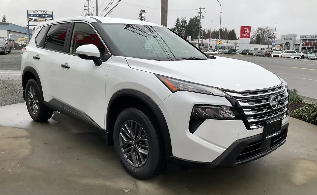 Nissan Rogue снимка Nissan Rogue