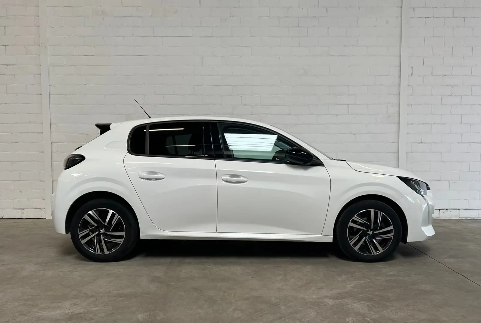 Peugeot 208 !!VERKOCHT!!  1.2i PureTech Allure (EU6.3) Blanc - 2