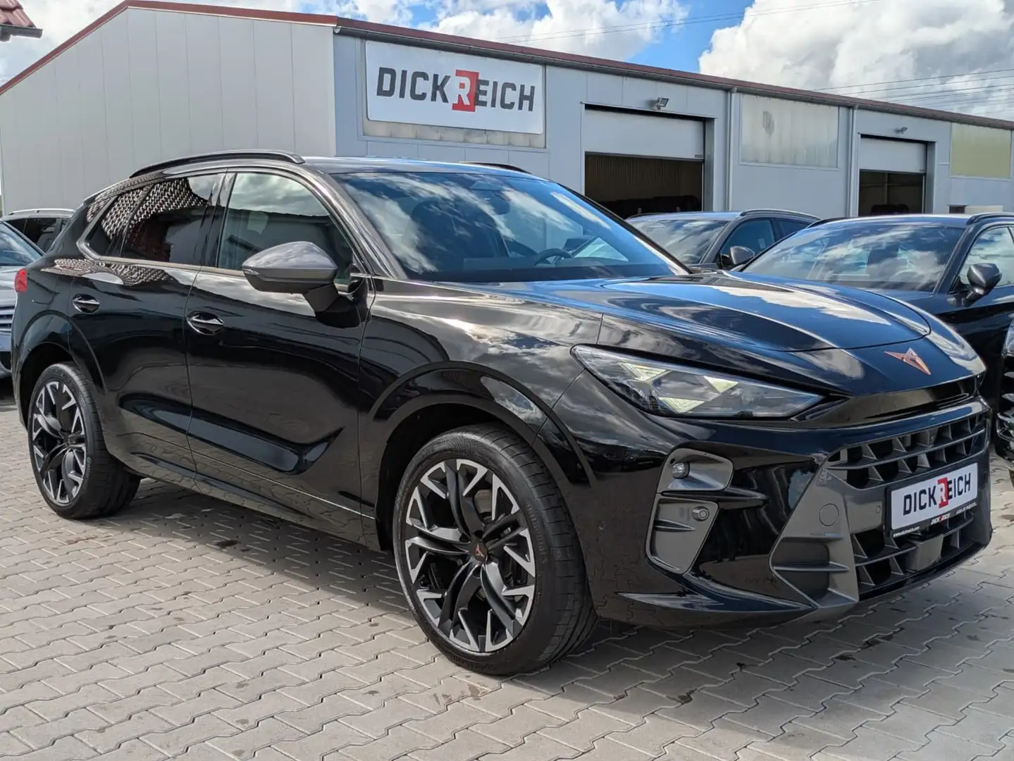 CUPRA Terramar 2.0 TSI 4D VZ HUD*MATRIX*PANO*DCC*20" Schwarz - 1