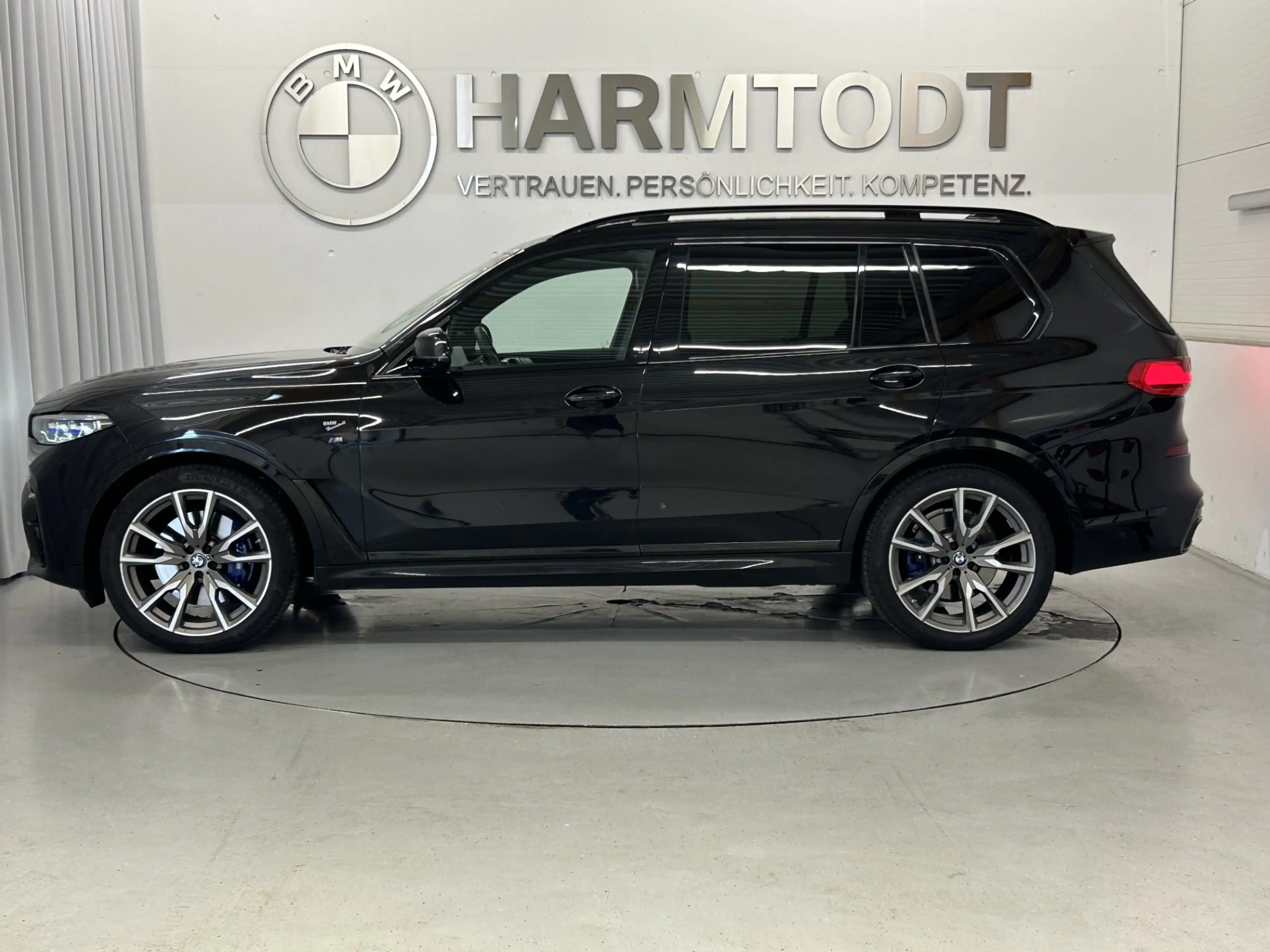 BMW X7 M50d *7-Sitzer / Night-Vision / AHV / Innovationspaket* — photo 4