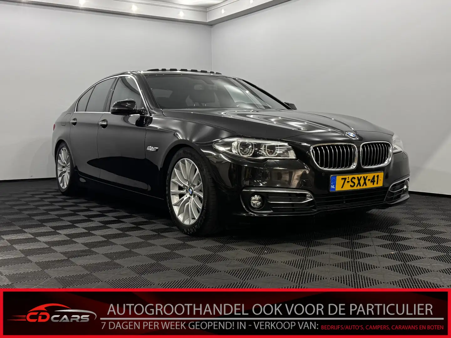BMW 520 5-serie 520i Luxury Edition Schuifdak, Virtual des Zwart - 1