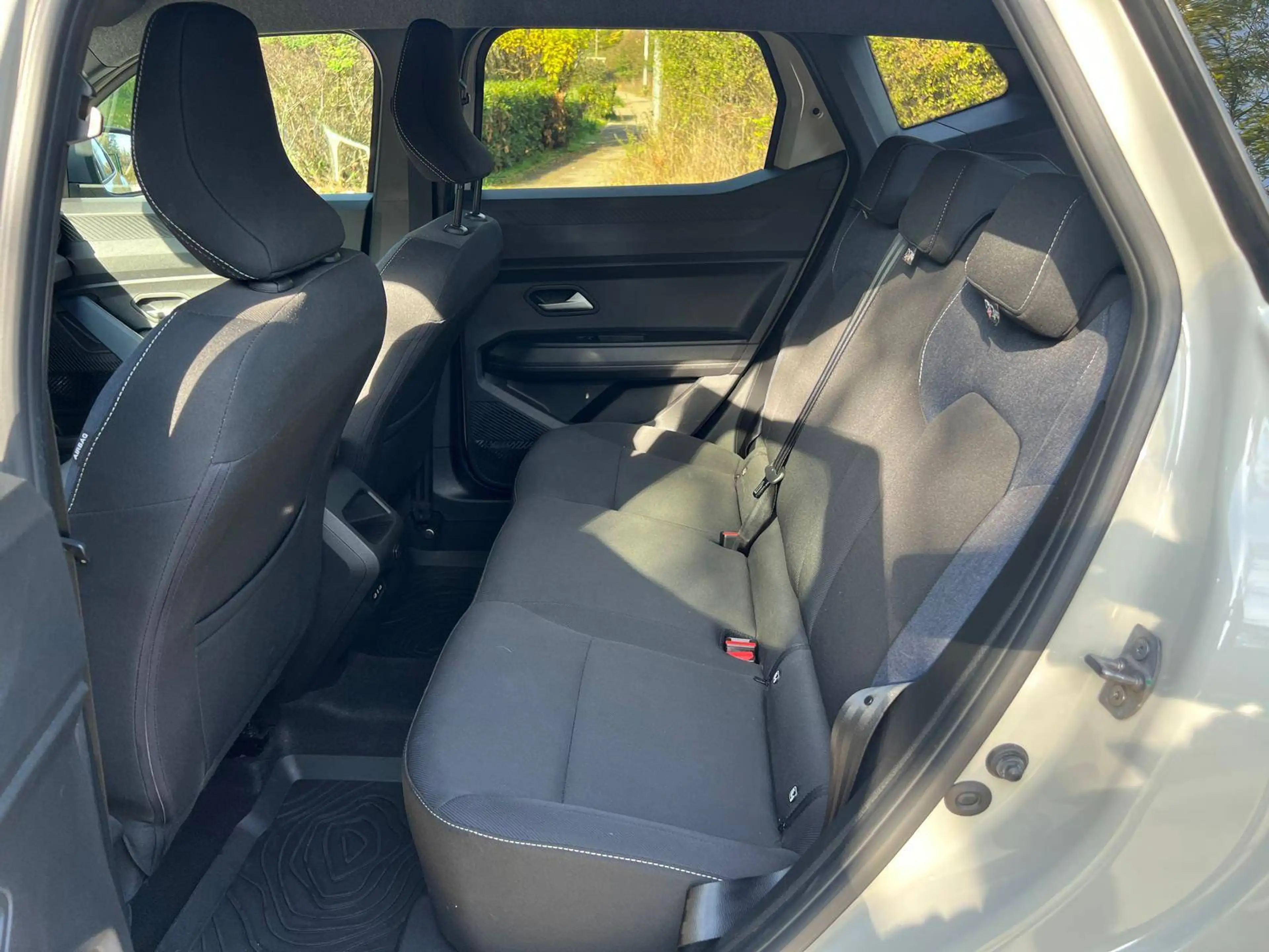 Dacia Duster Duster TCe 90 2WD Essential — photo 10