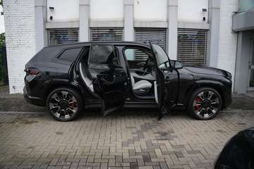 XM V8 BLACK EDITION-ACC-AHK-23M-LEDER SILVERSTONE