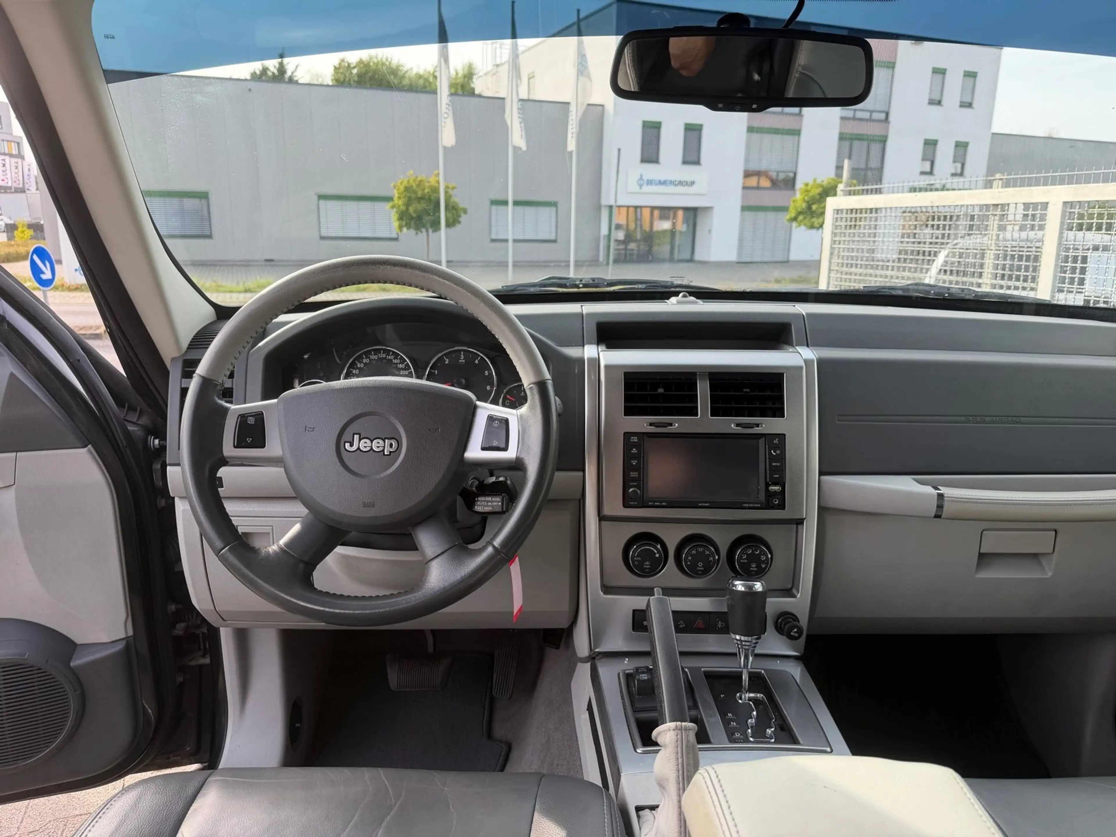 Jeep Cherokee Limited Exclusive — photo 13