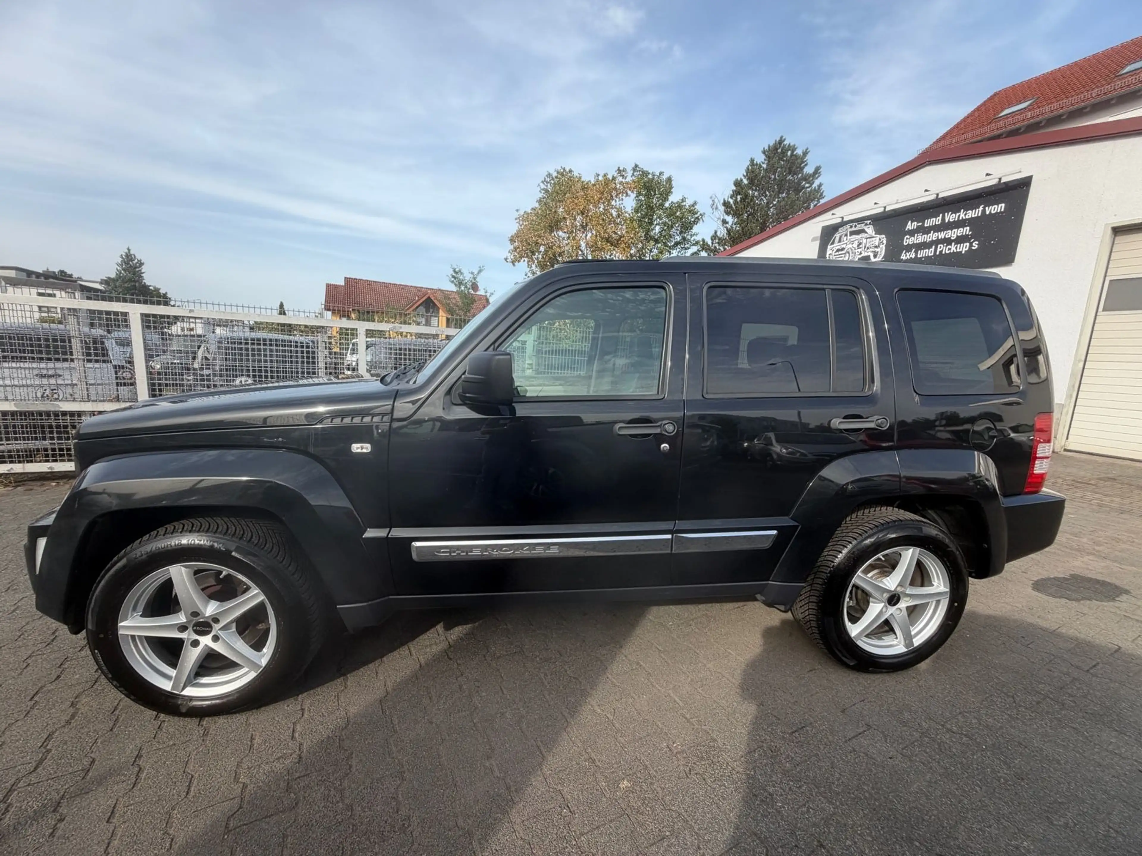 Jeep Cherokee Limited Exclusive — photo 2