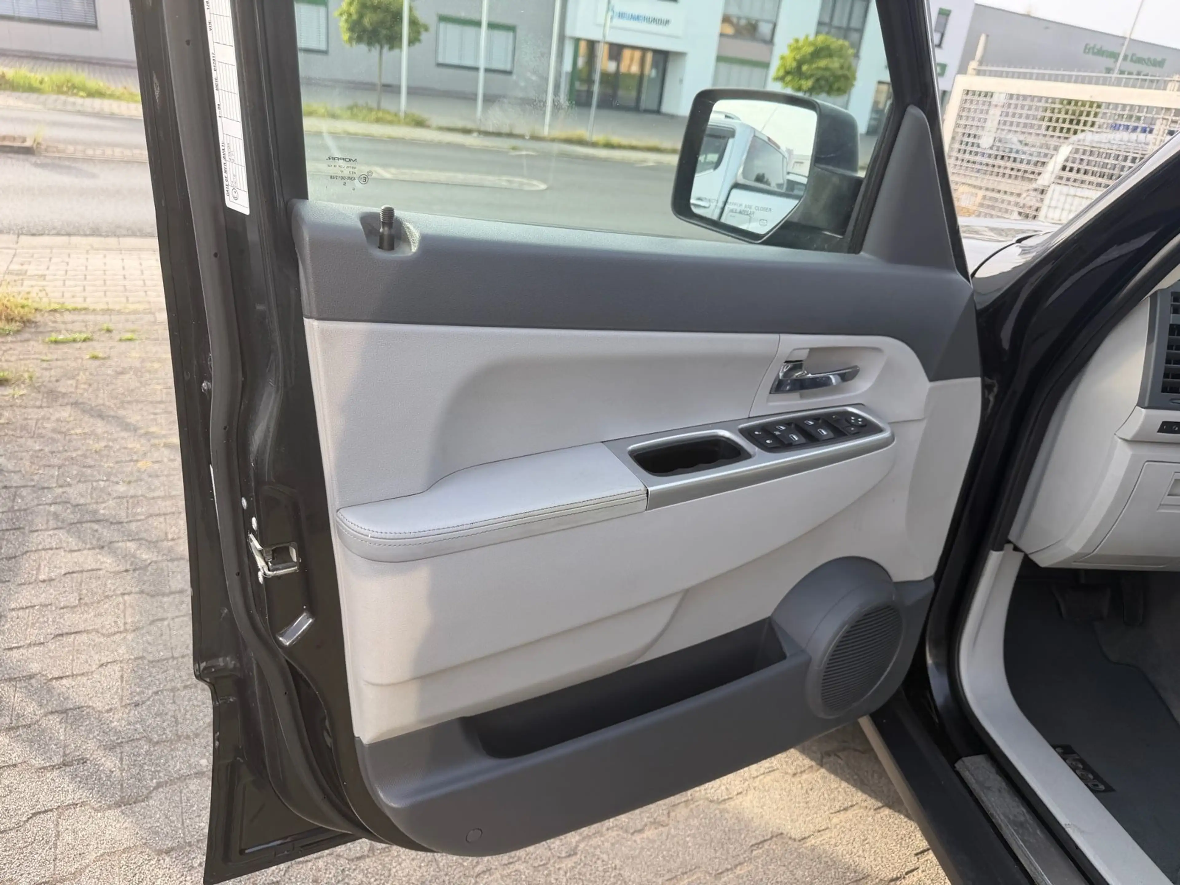 Jeep Cherokee Limited Exclusive — photo 10