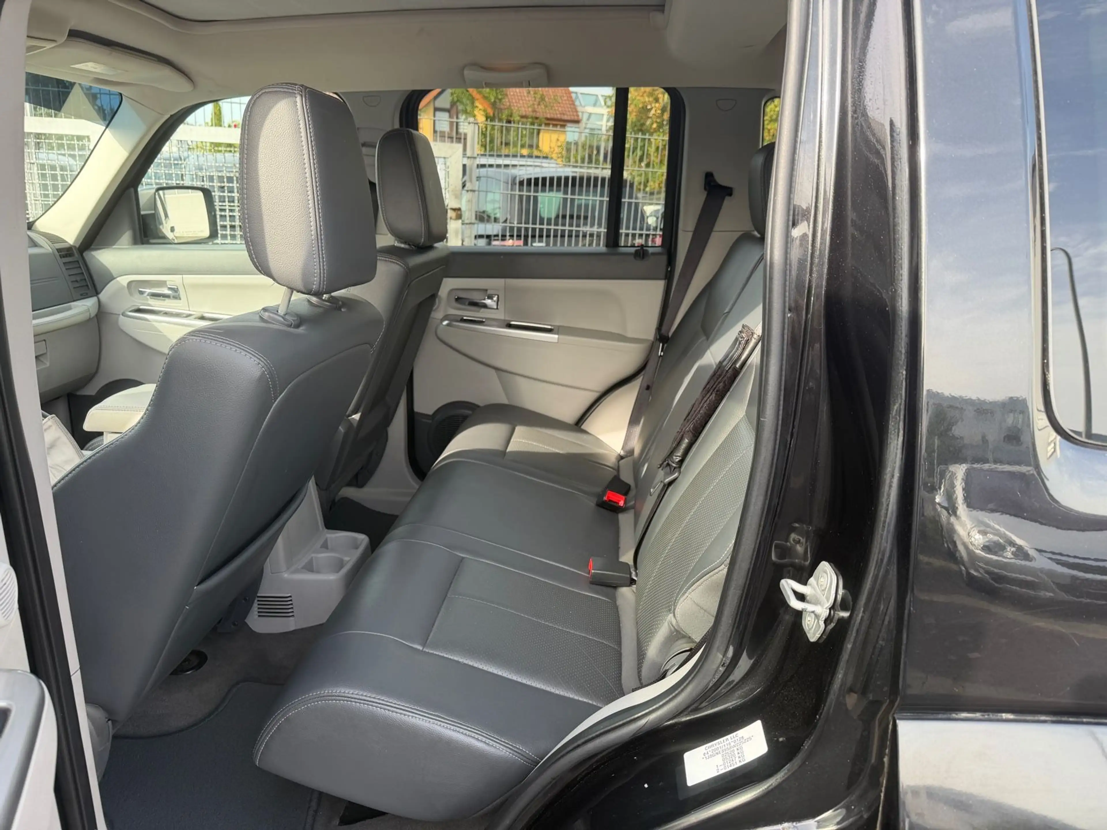 Jeep Cherokee Limited Exclusive — photo 12