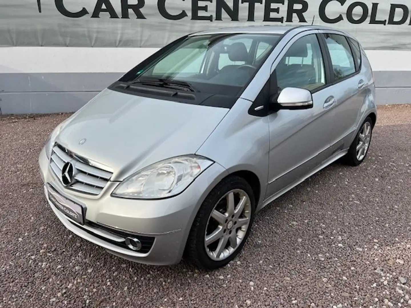 Mercedes-Benz A 200 ELEGANCE*KlimaAut*TeilLeder*HU/AU Neu* Silber - 2