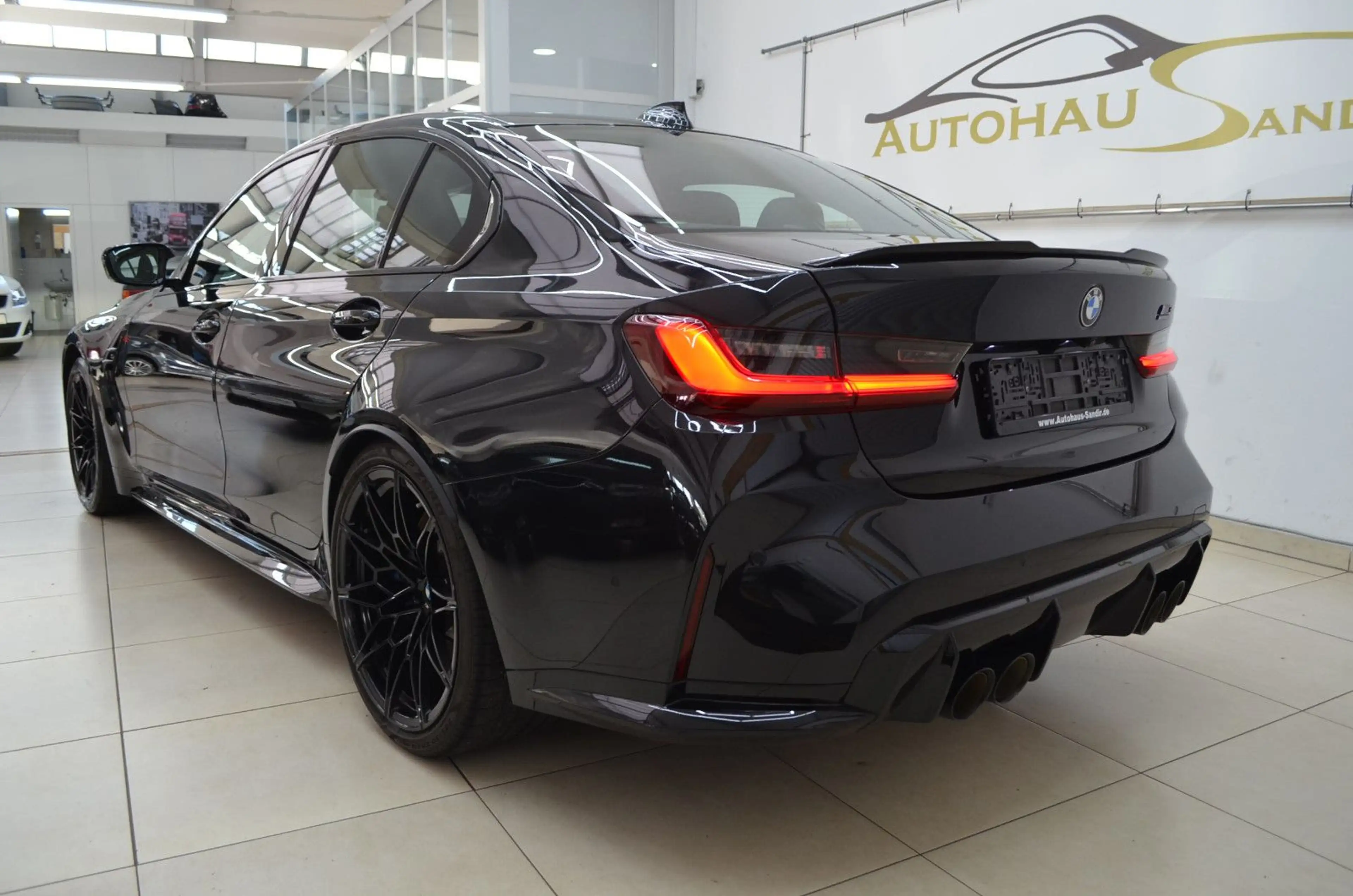 BMW M3 Limousine xDrive Competition — photo 7