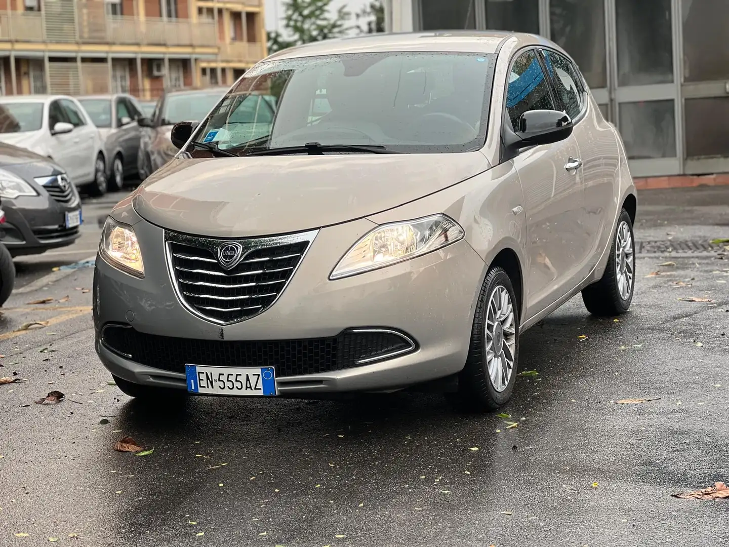 Lancia Ypsilon 1.2 8v Gold ecochic Gpl 69cv - 2