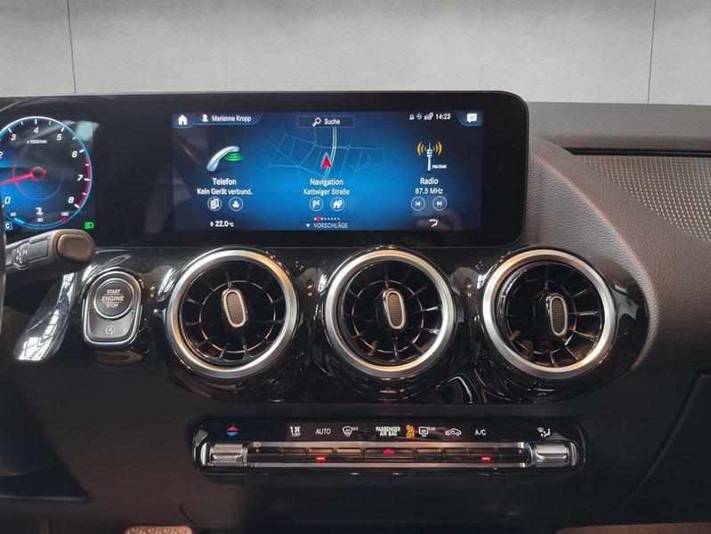 Mercedes-Benz GLA 200 GLA — photo 15
