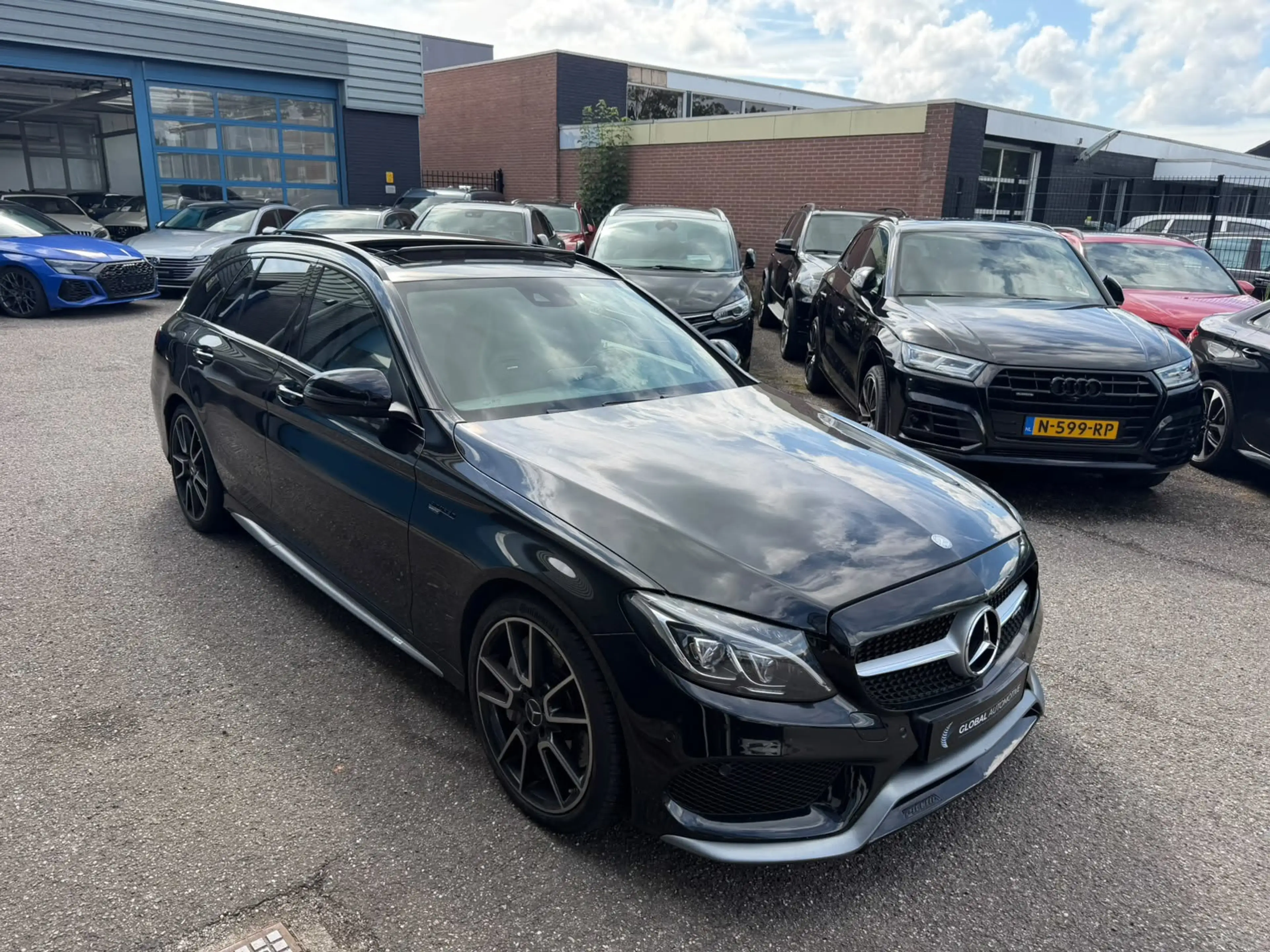 Mercedes-Benz C 43 AMG Estate 4MATIC - 367PK - SCHAALSTOELEN - PANO - CAM — photo 14