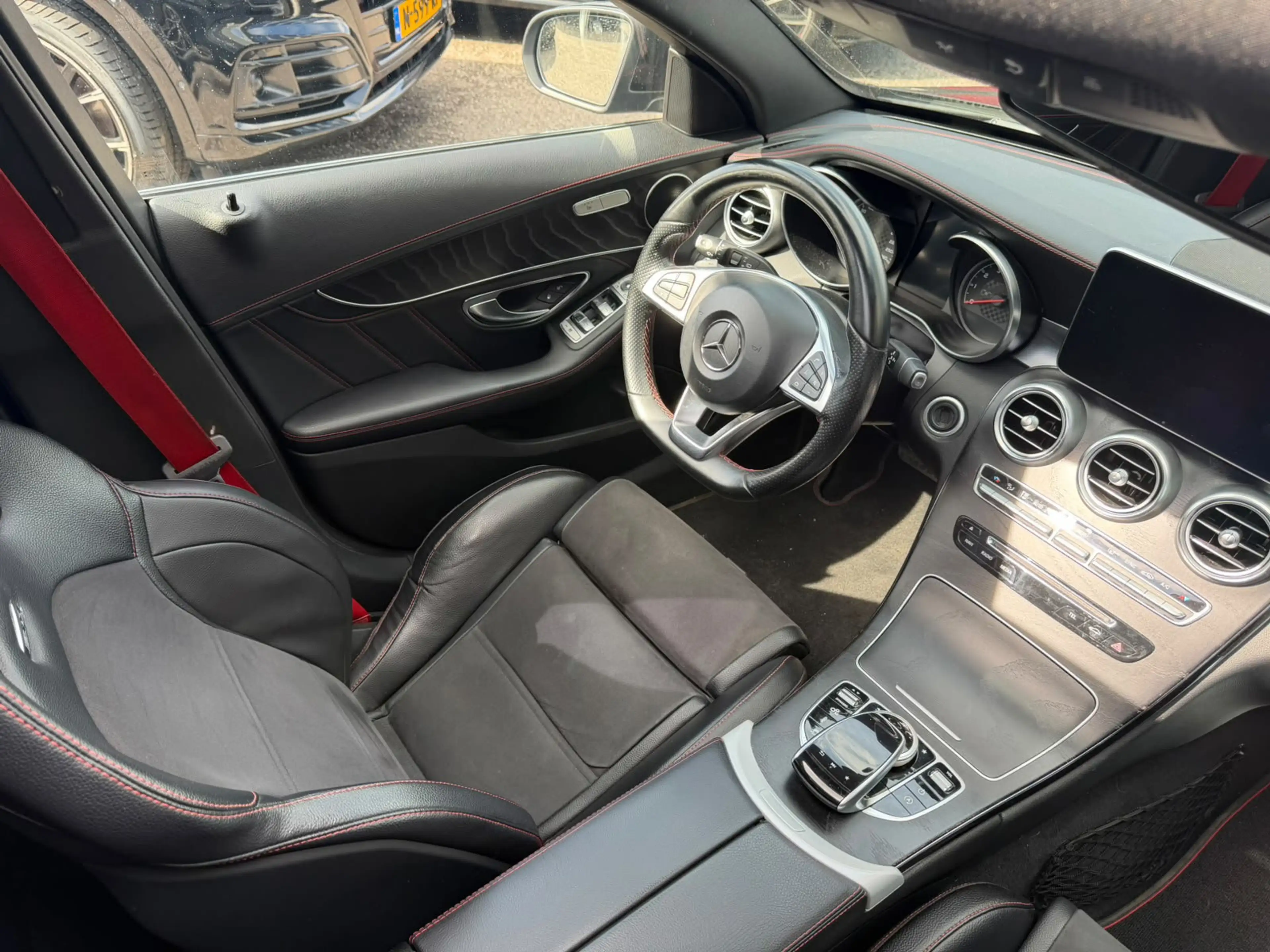 Mercedes-Benz C 43 AMG Estate 4MATIC - 367PK - SCHAALSTOELEN - PANO - CAM — photo 3