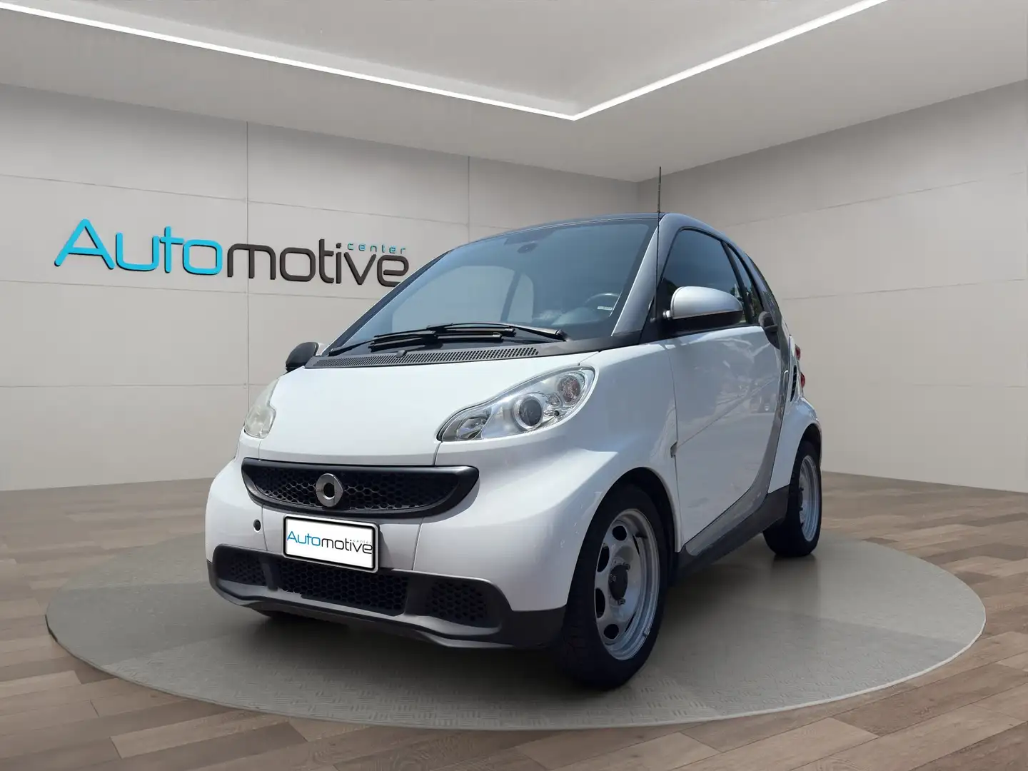 smart forTwo 1000 45 kW MHD coupé pure Wit - 1