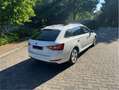 Skoda Superb Style 4x4 DSG 190PS Combi Alcantara Pano AHK Voll. Weiß - thumbnail 4
