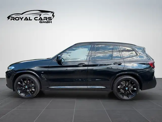 BMW X3 view 4
