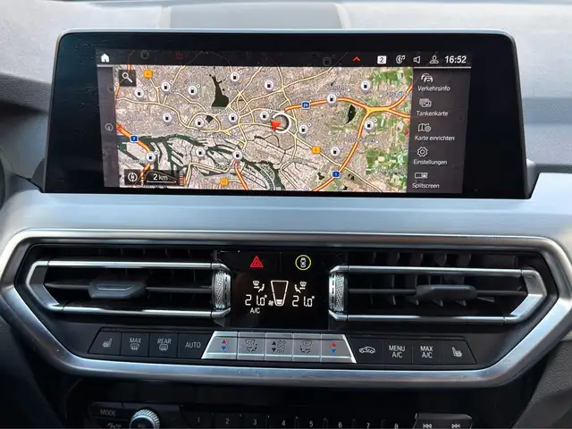 BMW X3 view 14