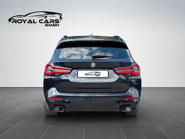 BMW X3 view 5