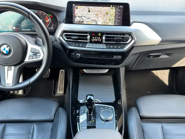BMW X3 view 13