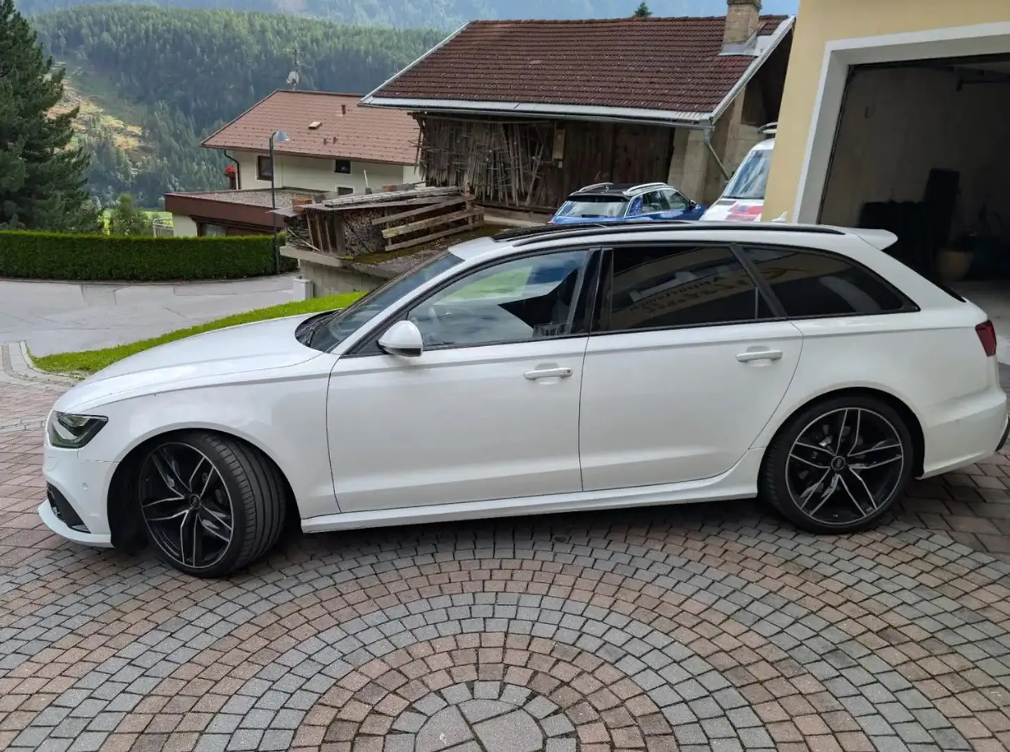 Audi RS6 A6 RS6 Avant 4,0 TFSI quattro Aut. - 2