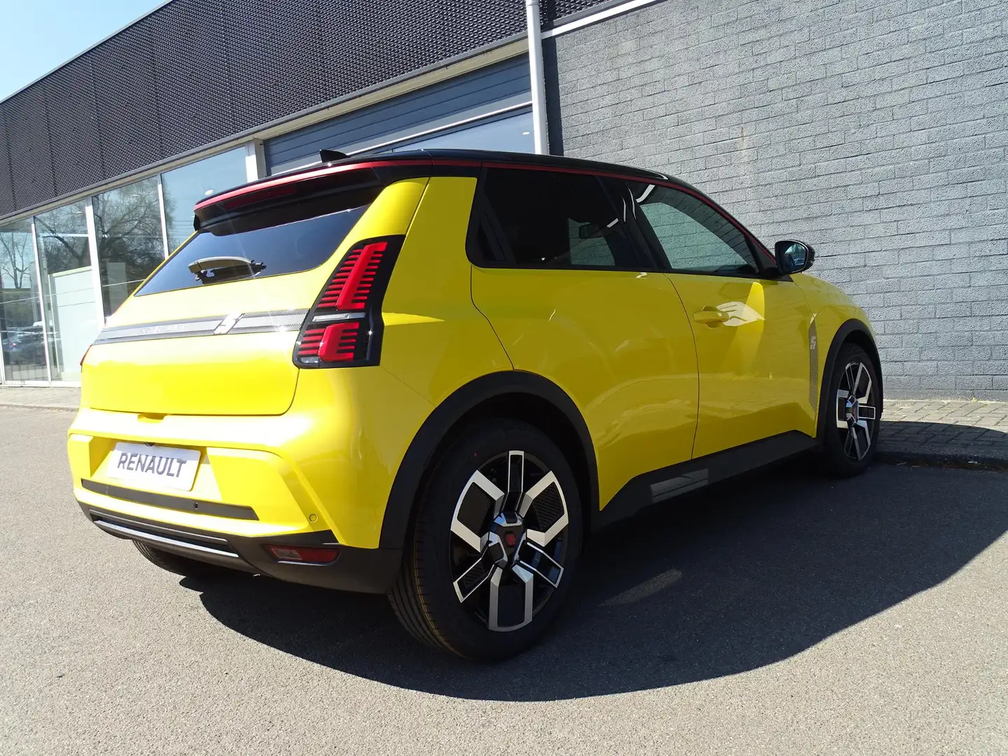 Renault R 5 urban range techno 40 kWh ACHTERIJCAMERA | PACK WI Geel - 2