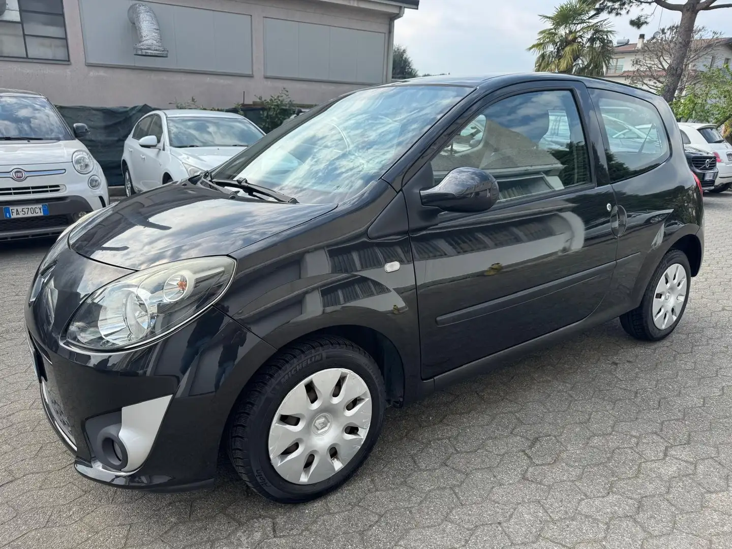 Renault Twingo 1.2 Dynamique 60CV*NEOPATENTATI - 1