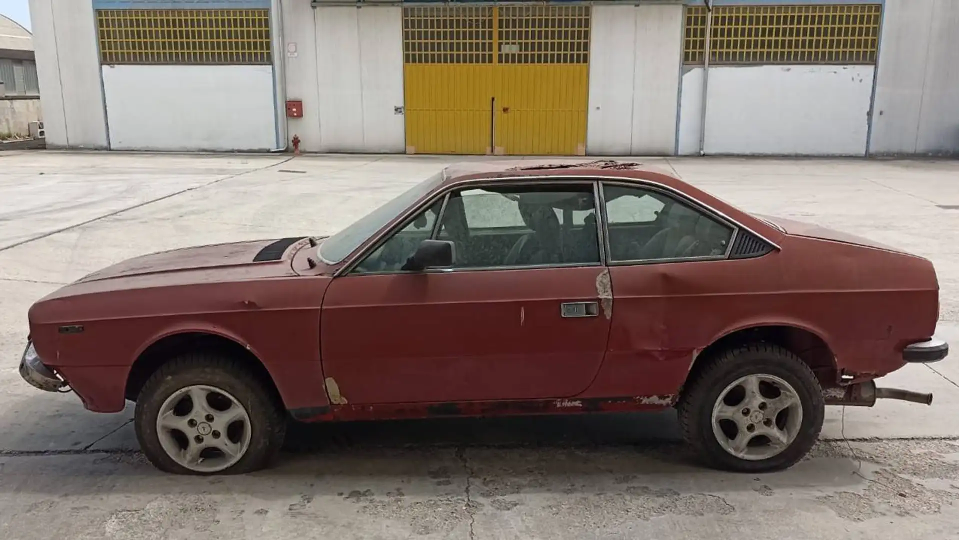 Lancia Beta Coupè Rot - 1
