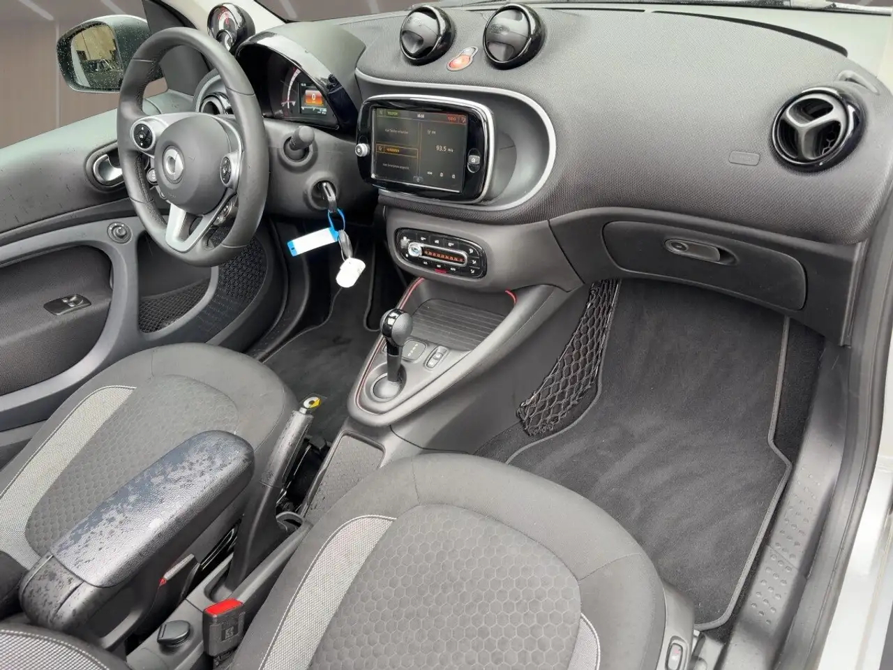 smart forTwo 2024 — фото 14