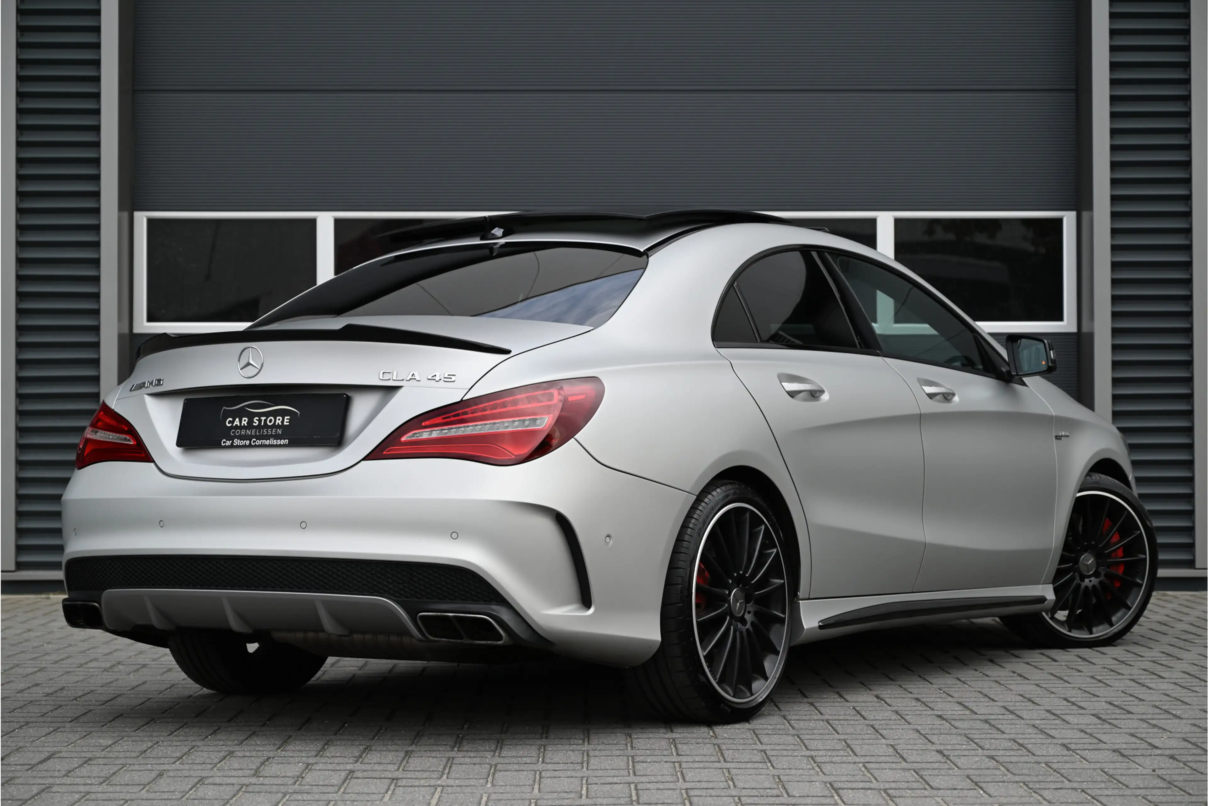 Mercedes-Benz CLA 45 AMG 4MATIC 381 PK / PANO / MAGNO / NIGHT / HARMAN KARD — photo 2