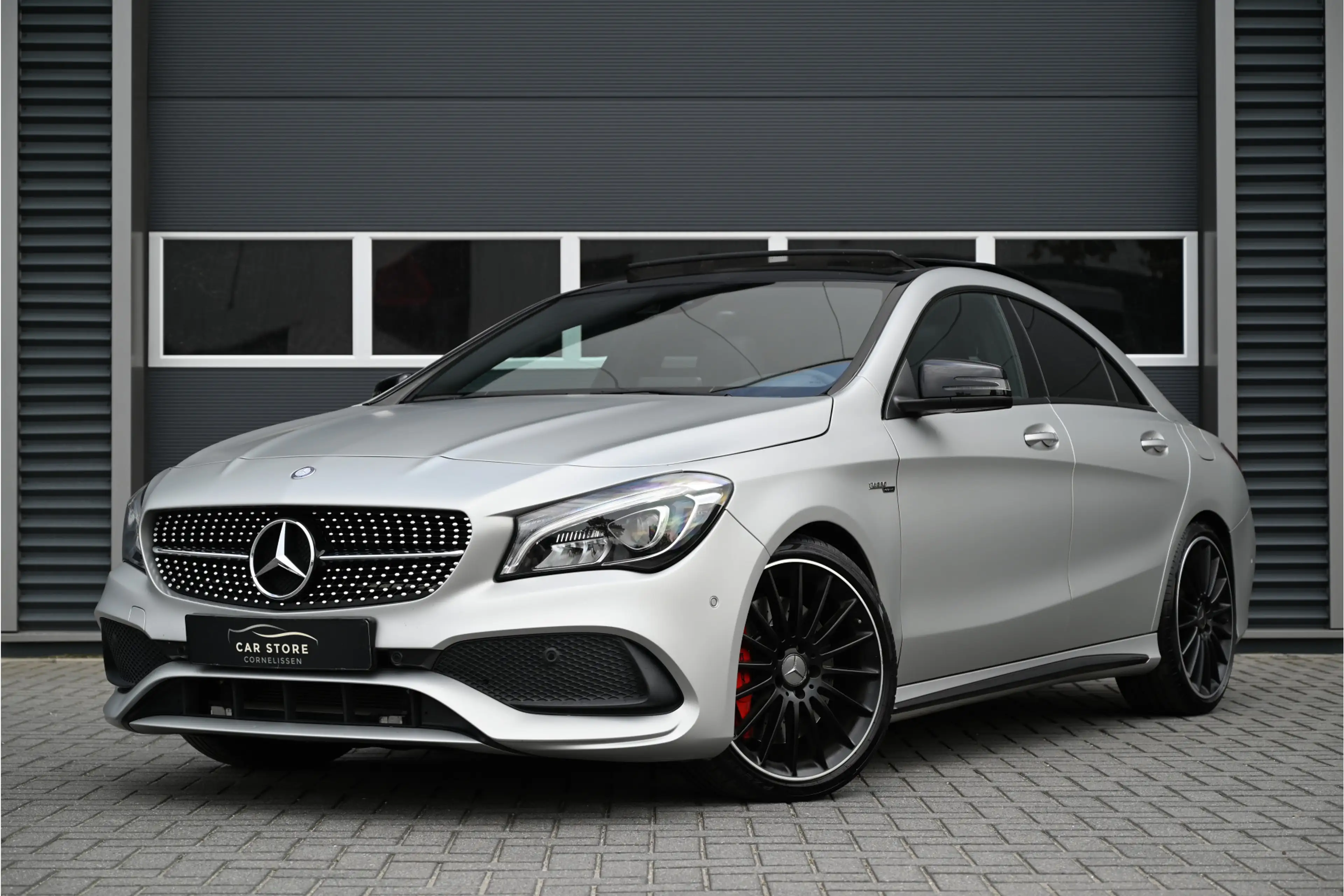 Mercedes-Benz CLA 45 AMG 4MATIC 381 PK / PANO / MAGNO / NIGHT / HARMAN KARD