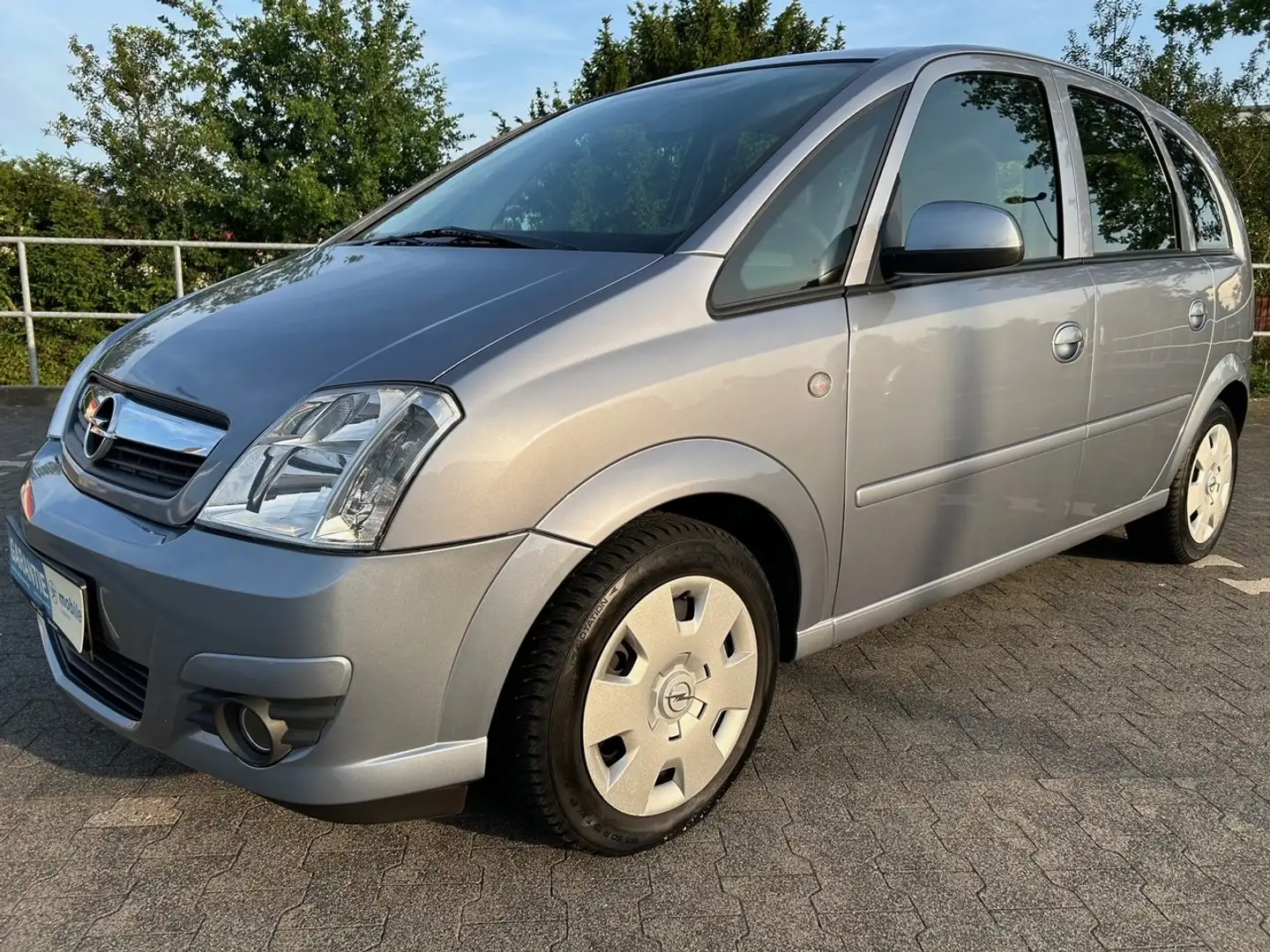 Opel Meriva 1.6 16V Cosmo*32.000km*1.HAND*KLIMA*SERVO*ZV Grigio - 1