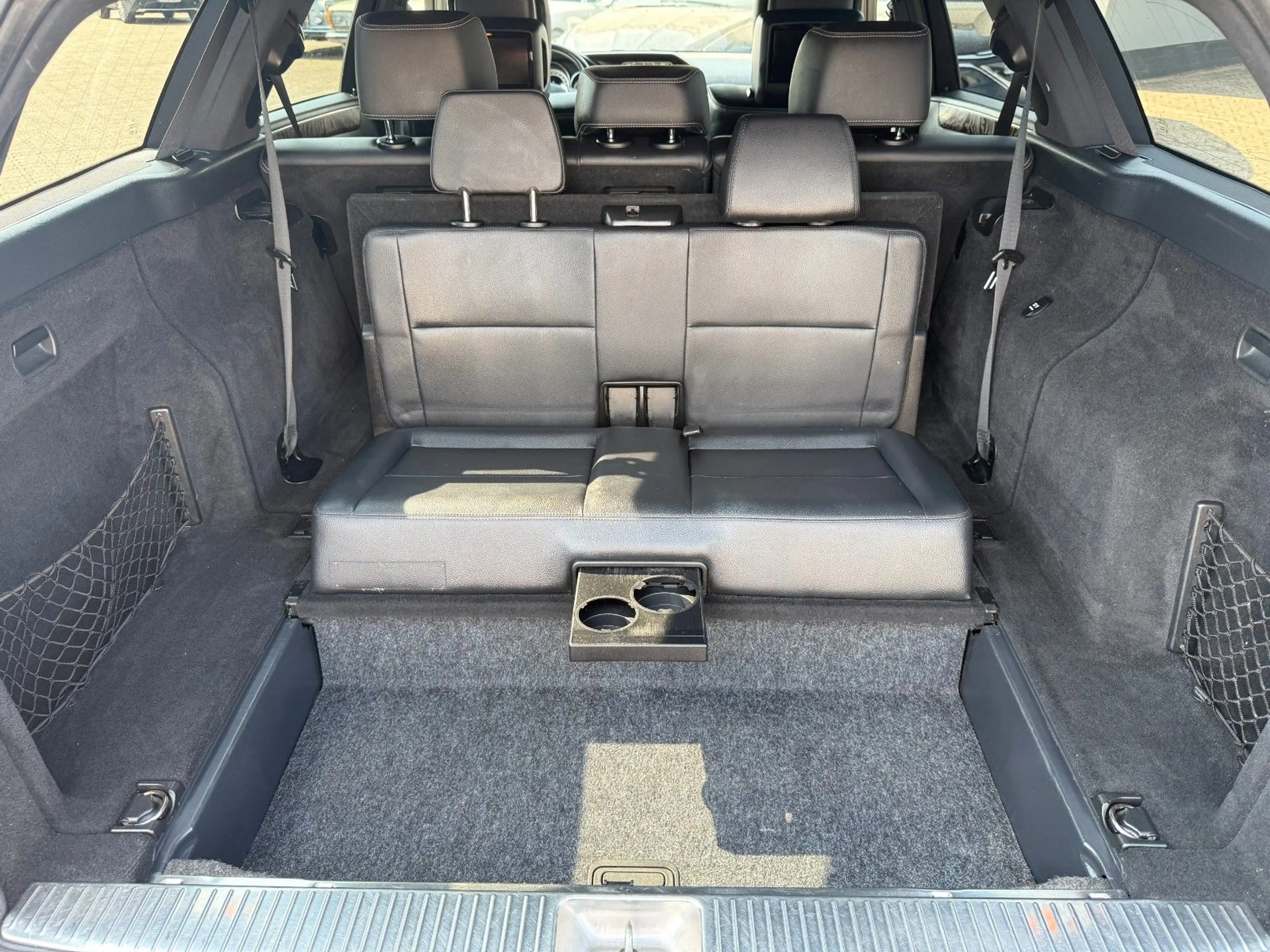 Mercedes-Benz E 250 E T-Modell E 250 CGI Avantgarde, 7 Sitze — photo 11
