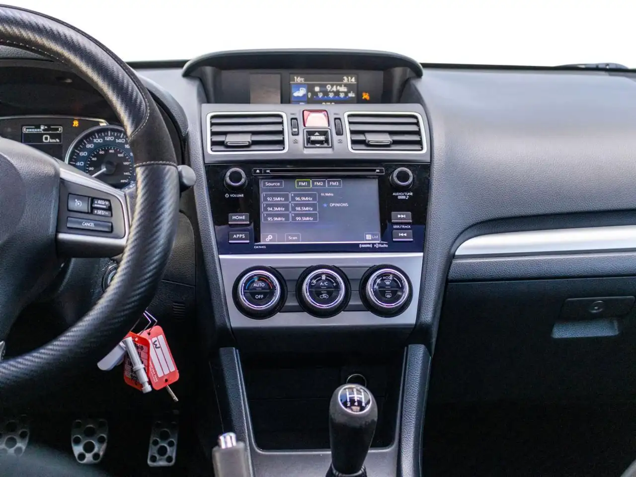 Subaru Impreza снимка Subaru Impreza