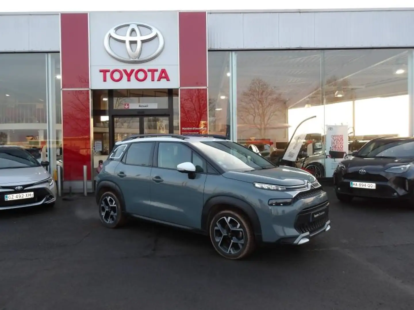 Citroen C3 Aircross PureTech 130ch S\u0026S Feel Pack EAT6 Gris - 1